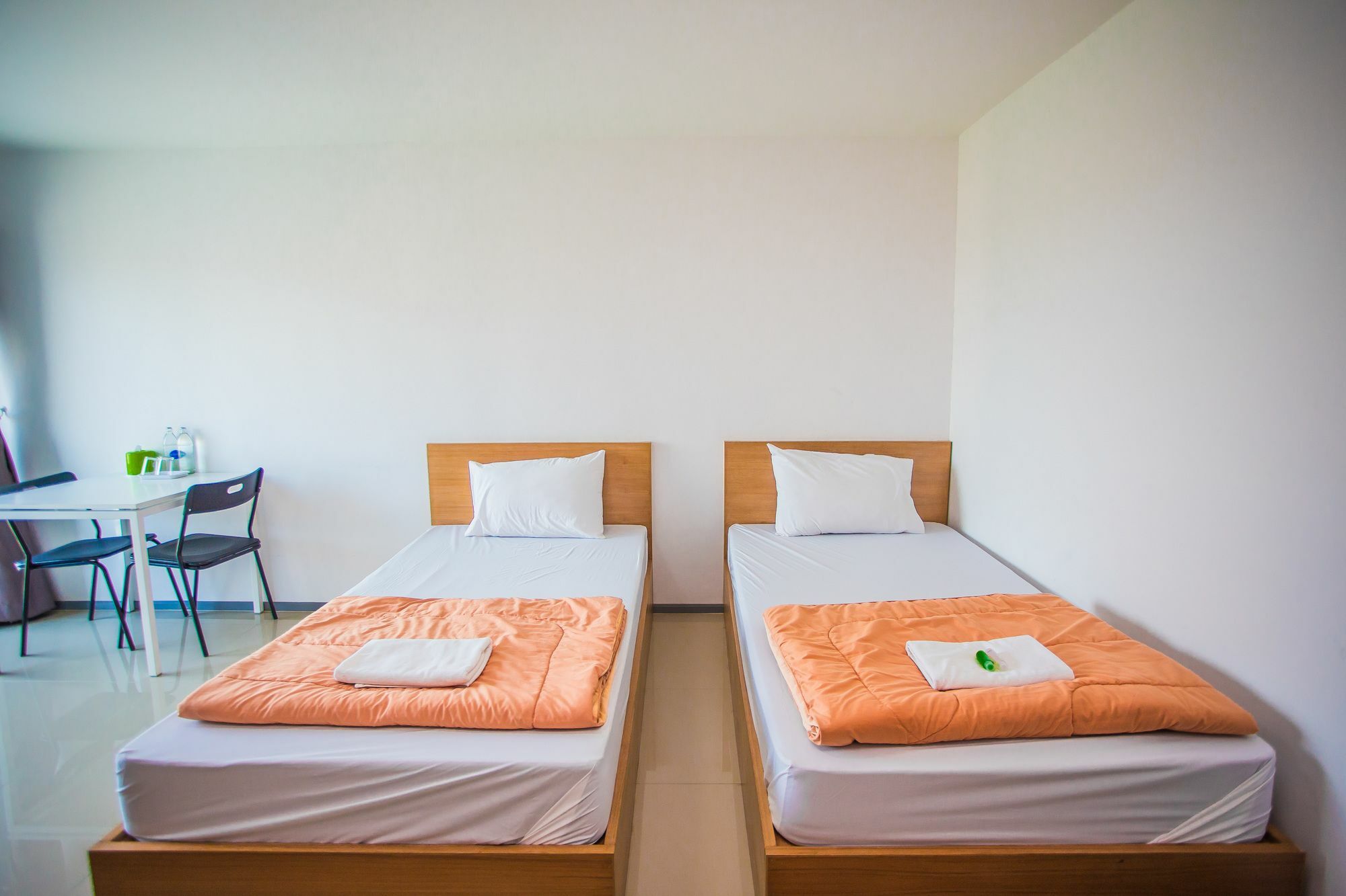 צ'ון בורי Promsook Apartment מראה חיצוני תמונה
