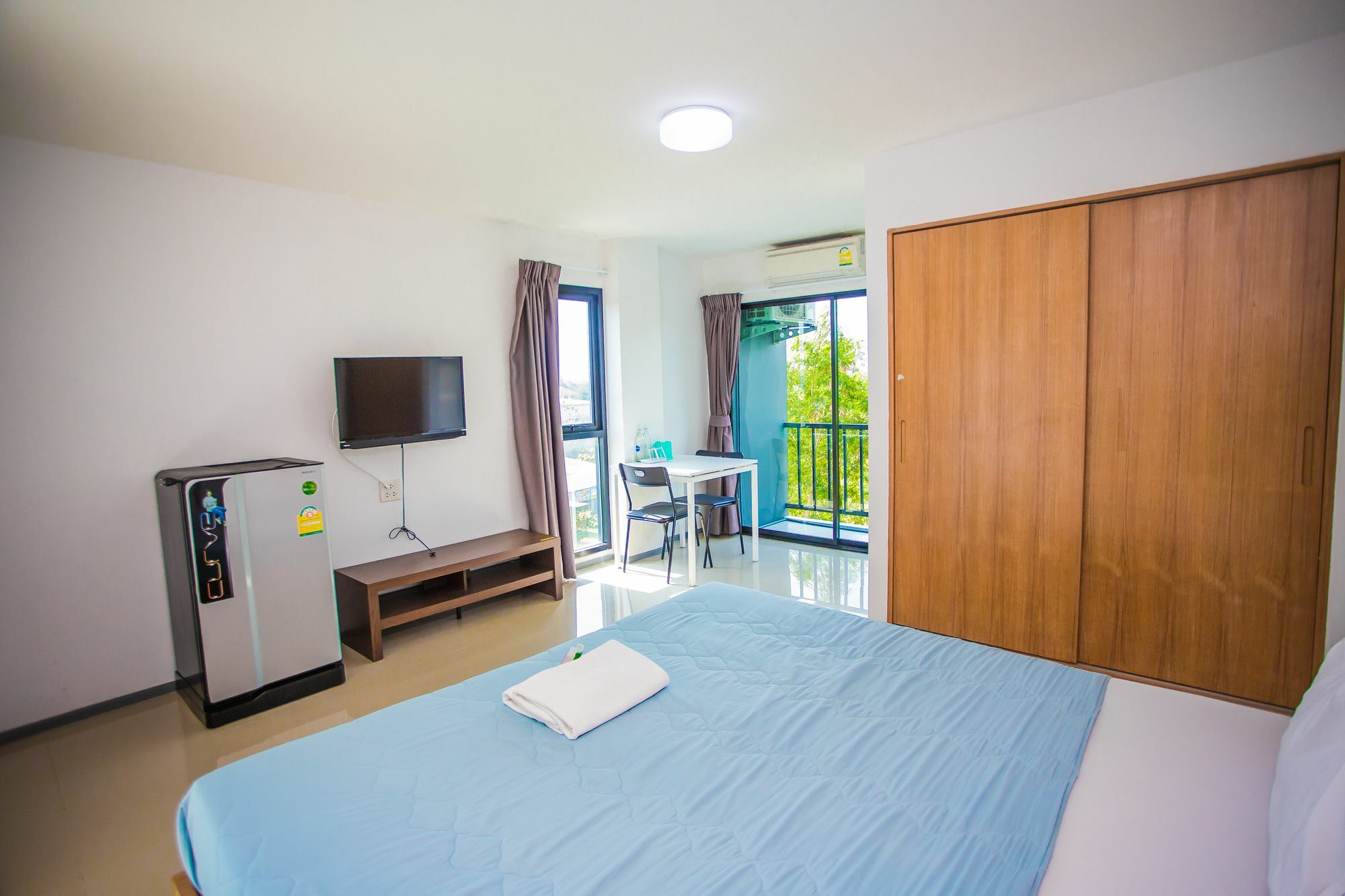 צ'ון בורי Promsook Apartment מראה חיצוני תמונה