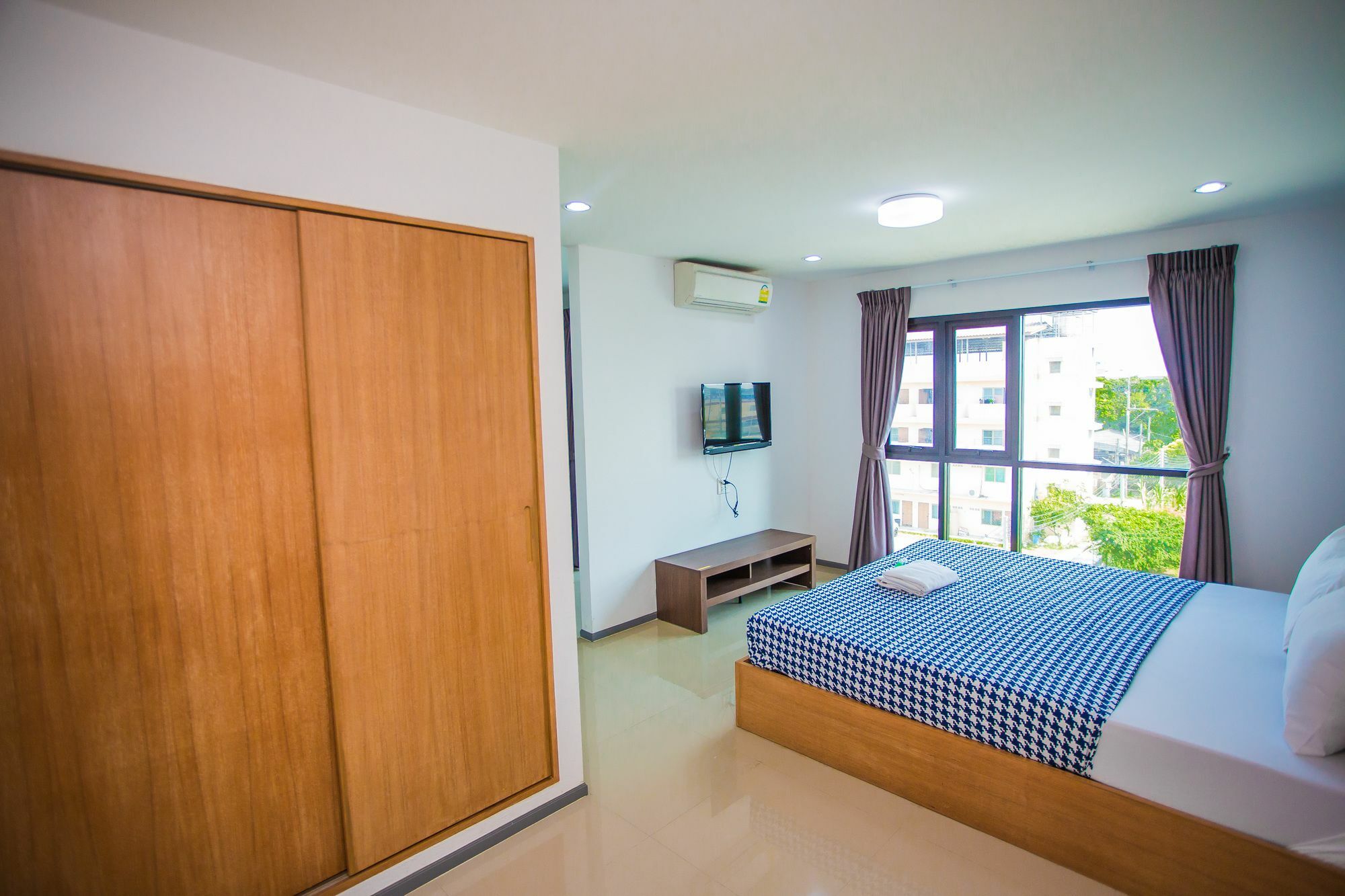 צ'ון בורי Promsook Apartment מראה חיצוני תמונה
