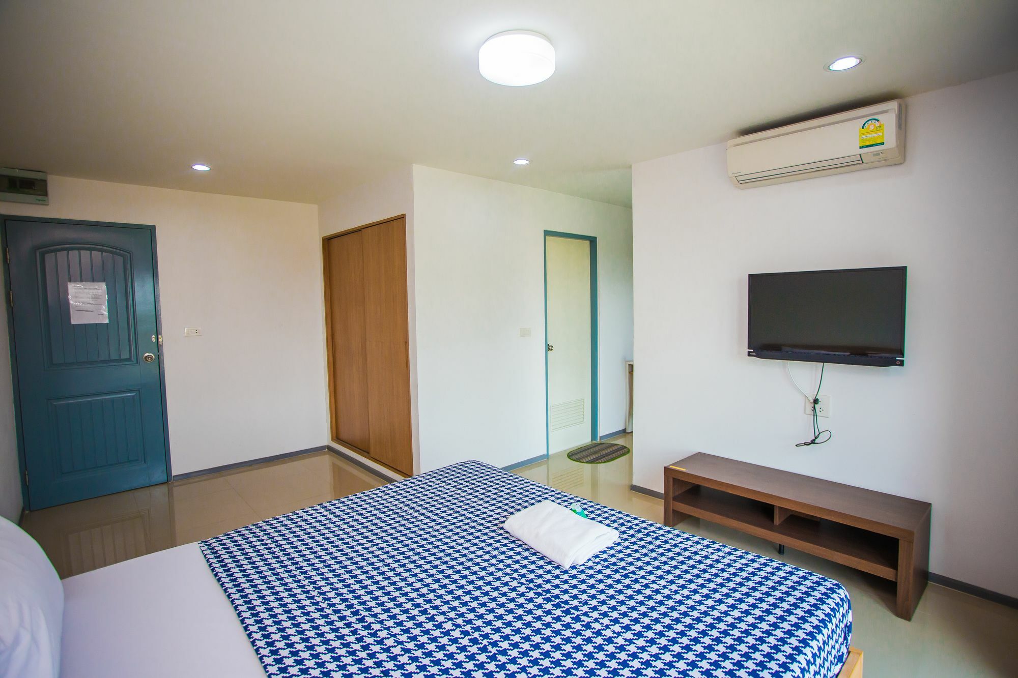 צ'ון בורי Promsook Apartment מראה חיצוני תמונה
