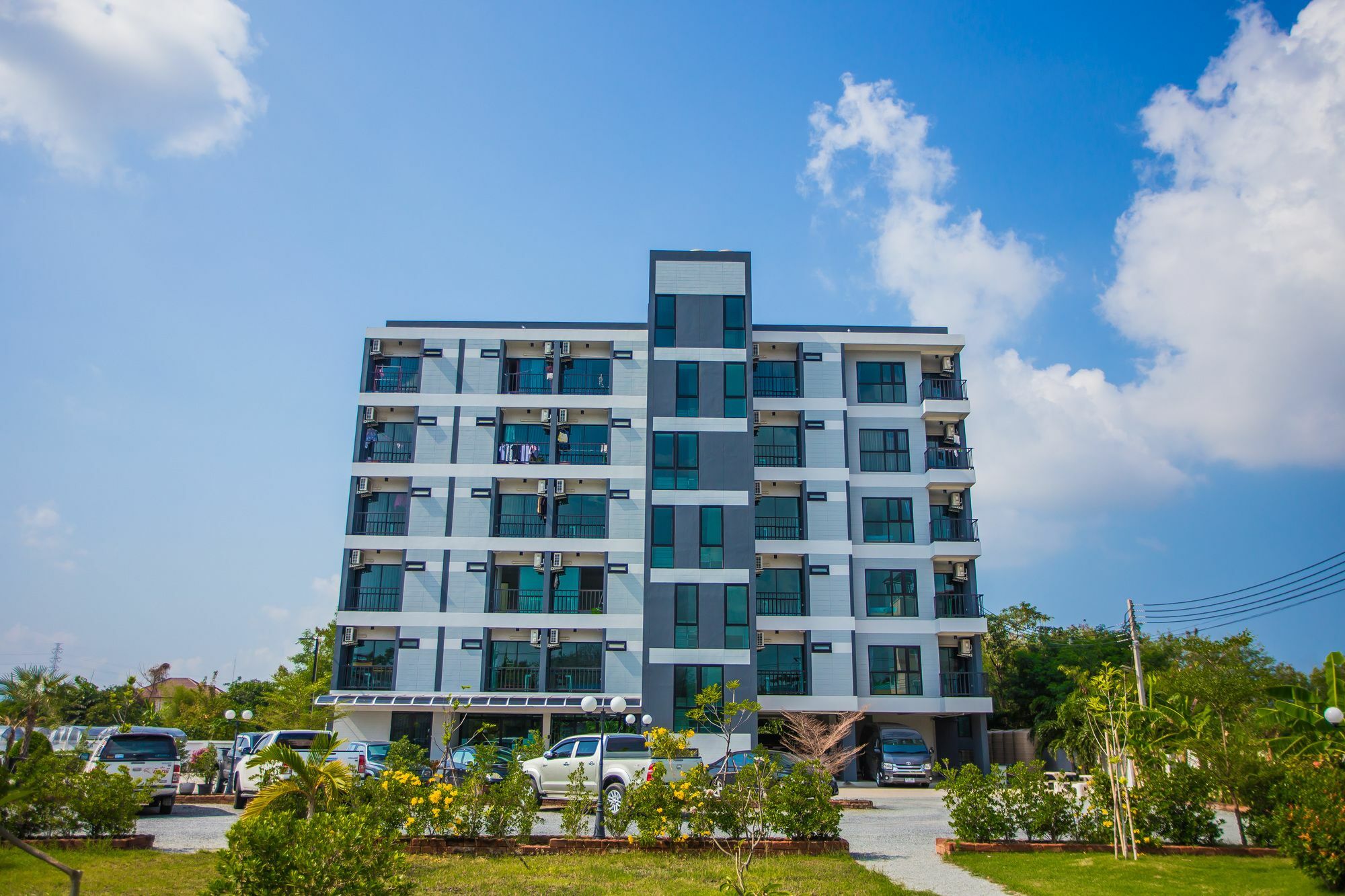 צ'ון בורי Promsook Apartment מראה חיצוני תמונה